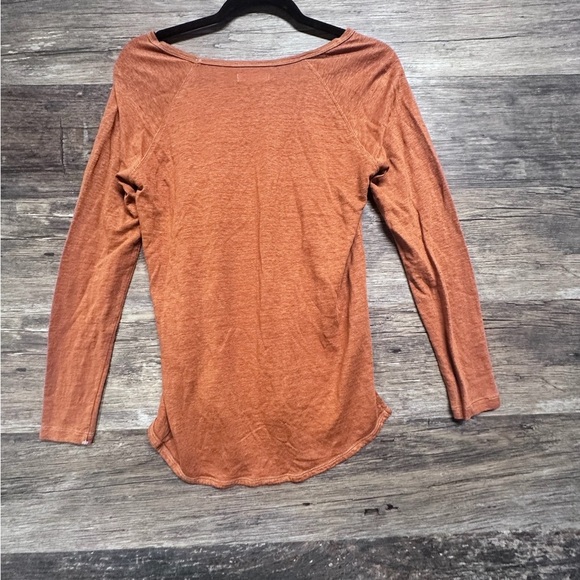 Madewell Orange Long Sleeve Asymmetrical Scoop Neck Blouse - Picture 2 of 6